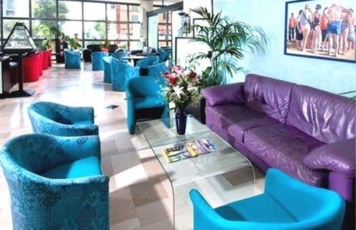 Hotel Acropolis Каттолика Экстерьер фото